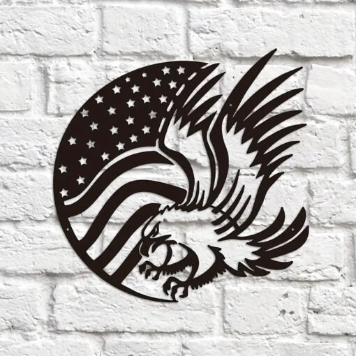 Screaming Eagle USA Flag - Black Metal Decor